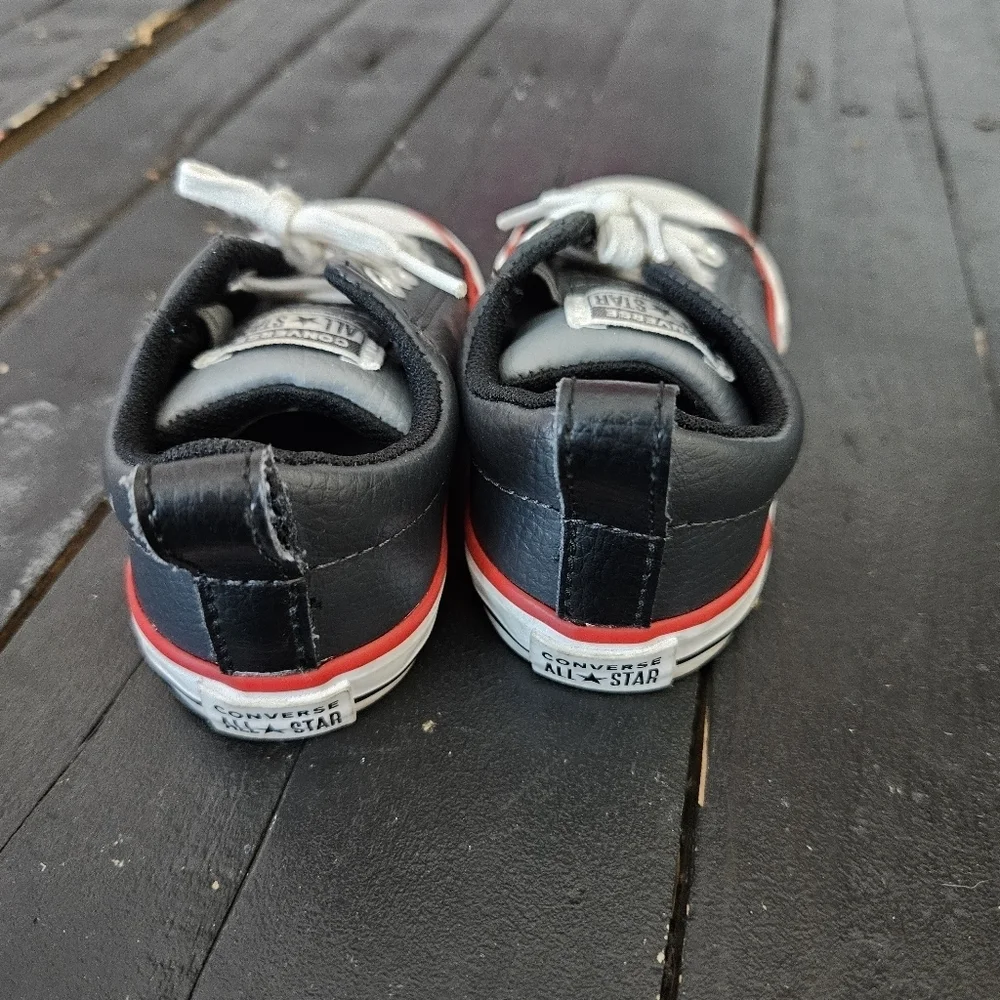 Converse Toddler 5 Black Leather Sneakers Shoes Lace Up  Bump Toe Baby Boy Girl